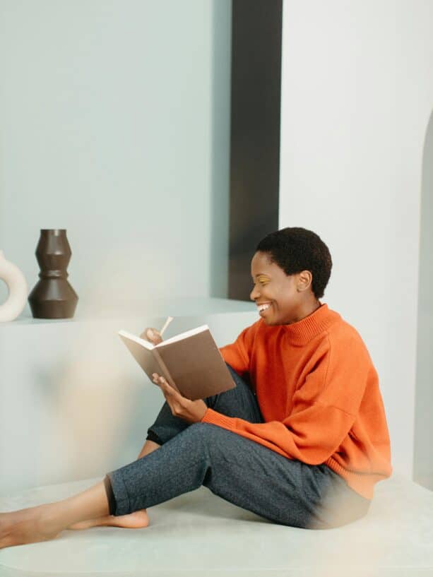 An inspiring, nourishing, healing, therapist-approved list of books.