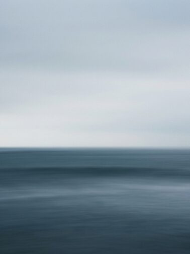 Minimal seascape with motion blur