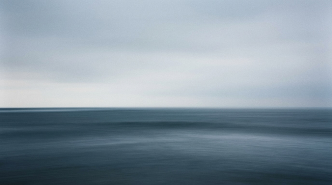 Minimal seascape with motion blur